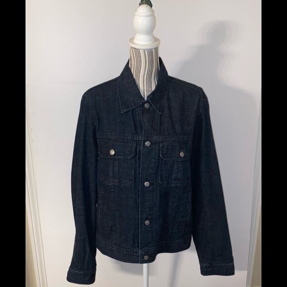 Gap Women’s Jean Jacket Size M NWOT - Picture 1 of 3